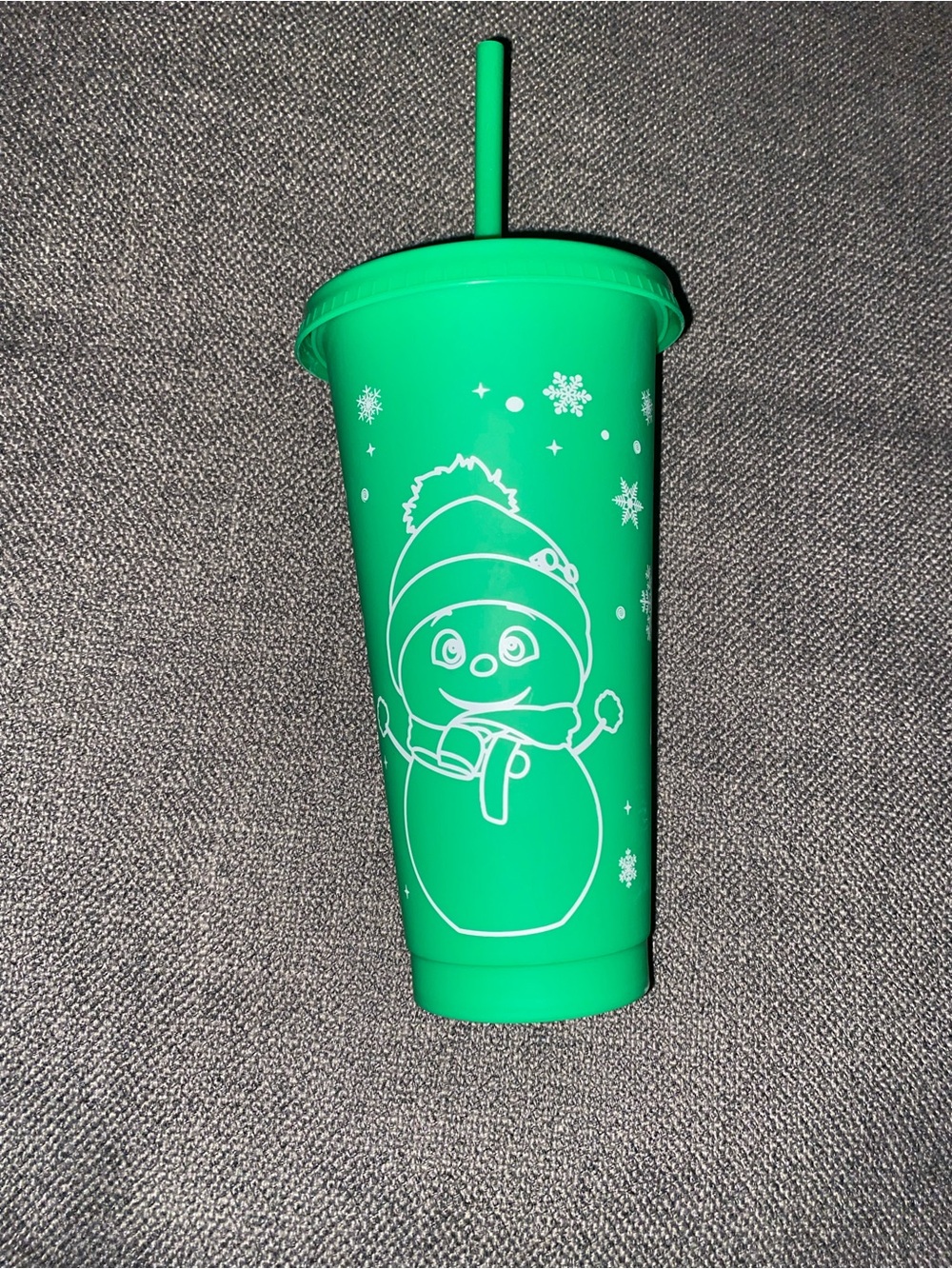 Green Snowman Reusable Party Tumbler - Holiday Drink Cup with Straw
